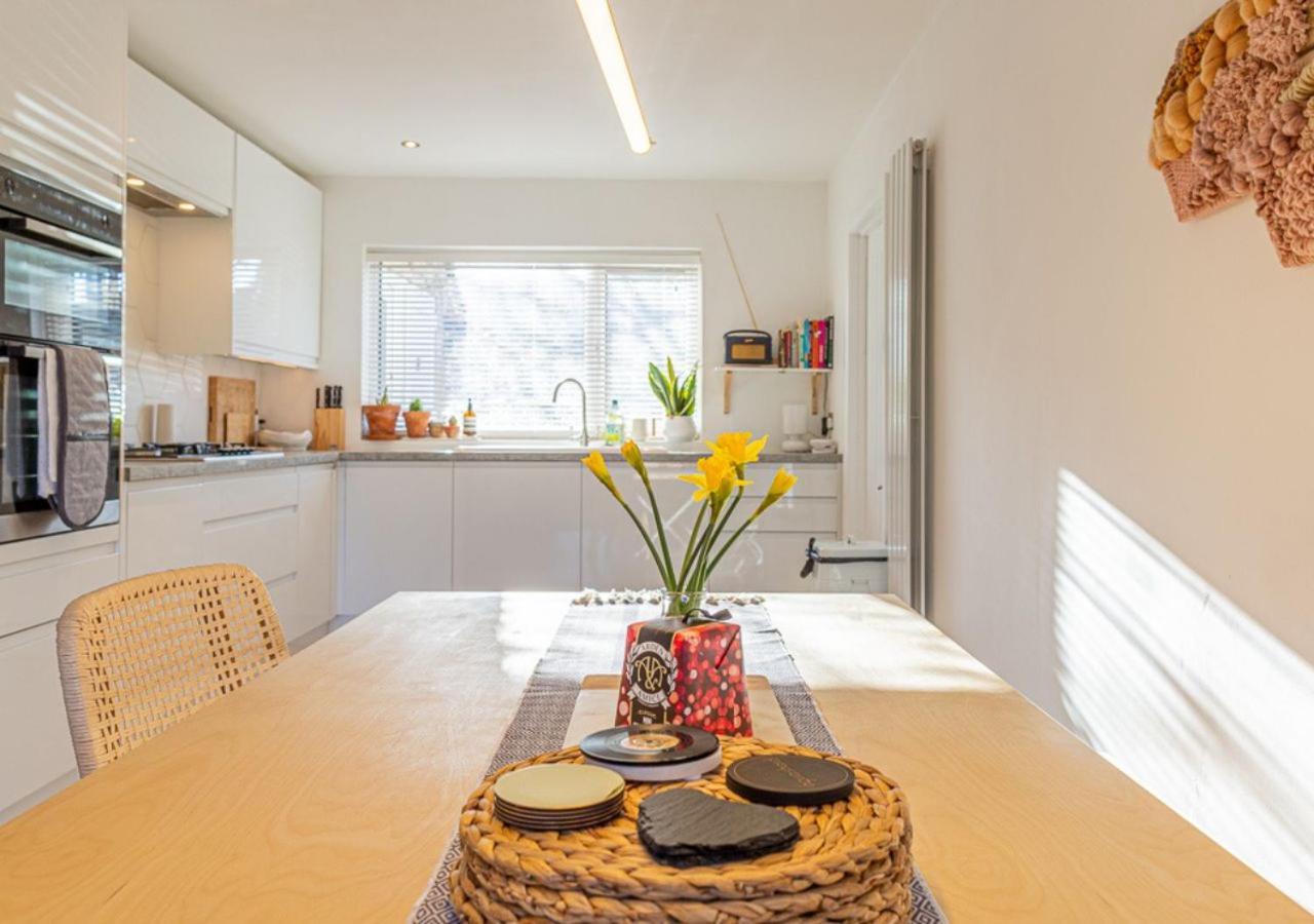 Modern 2 Bd W/ Garden In The Heart Of Tetbury! Villa Ngoại thất bức ảnh