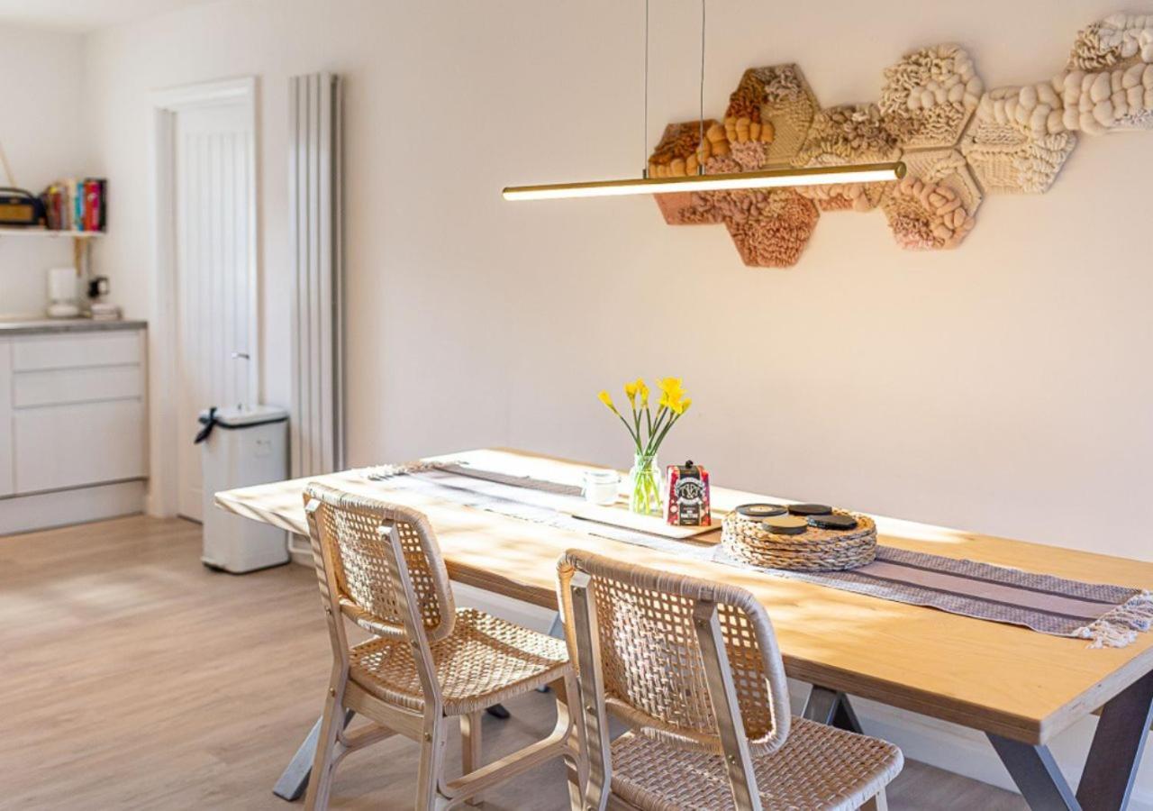 Modern 2 Bd W/ Garden In The Heart Of Tetbury! Villa Ngoại thất bức ảnh